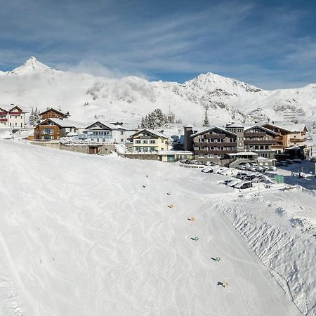 Hotel Kristall Obertauern Exterior photo