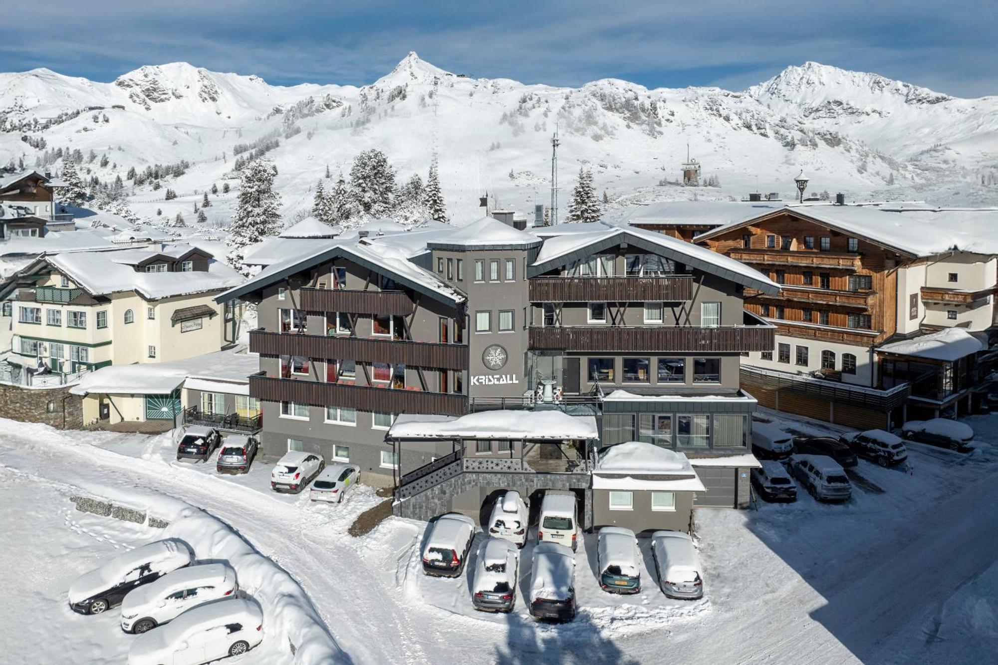 Hotel Kristall Obertauern Exterior photo