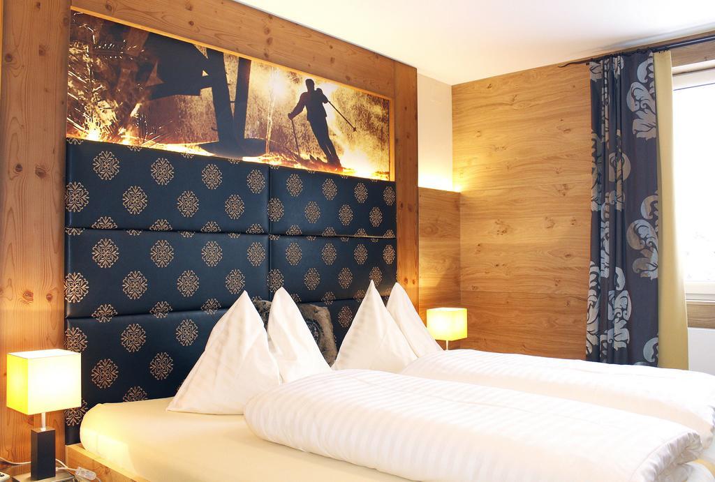 Hotel Kristall Obertauern Exterior photo